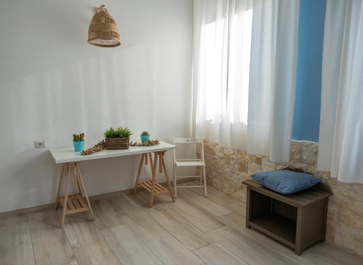 Torrelama Room & Breakfast Трані Екстер'єр фото