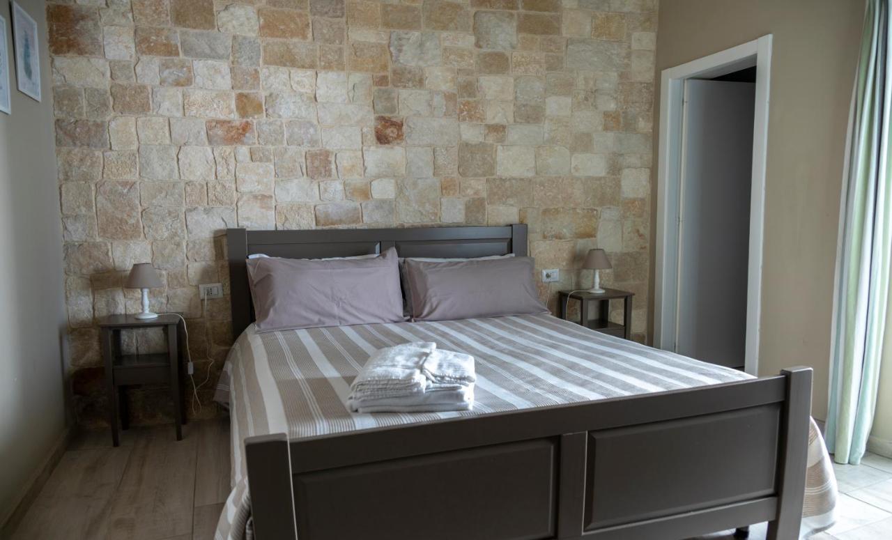Torrelama Room & Breakfast Трані Екстер'єр фото